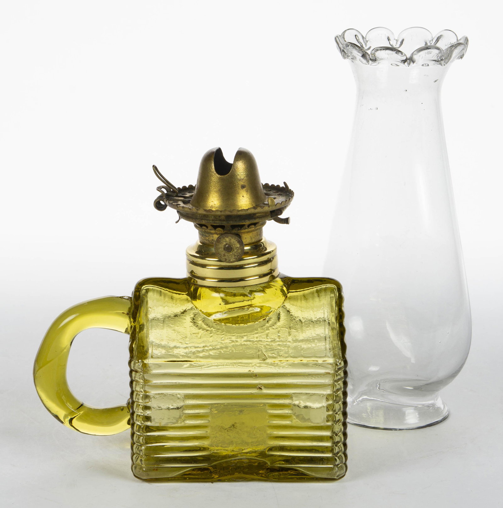 ATTERBURY LOG CABIN / SCHOOL HOUSE - SMALL SIZE MINIATURE FINGER LAMP, (1 of 1)