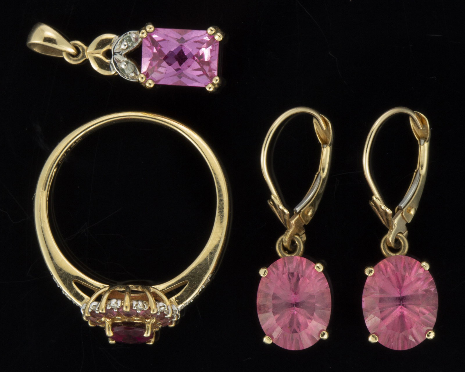 VINTAGE / CONTEMPORARY 10K AND 14K YELLOW GOLD AND STONE JEWELRY ARTICLES, LOT OF FOUR, (1 of 3)