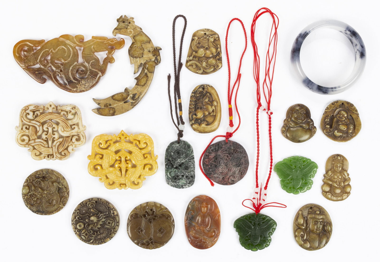 CHINESE / ASIAN CARVED JADE AND OTHER STONE ARTICLES, LOT OF 19, (1 of 3)