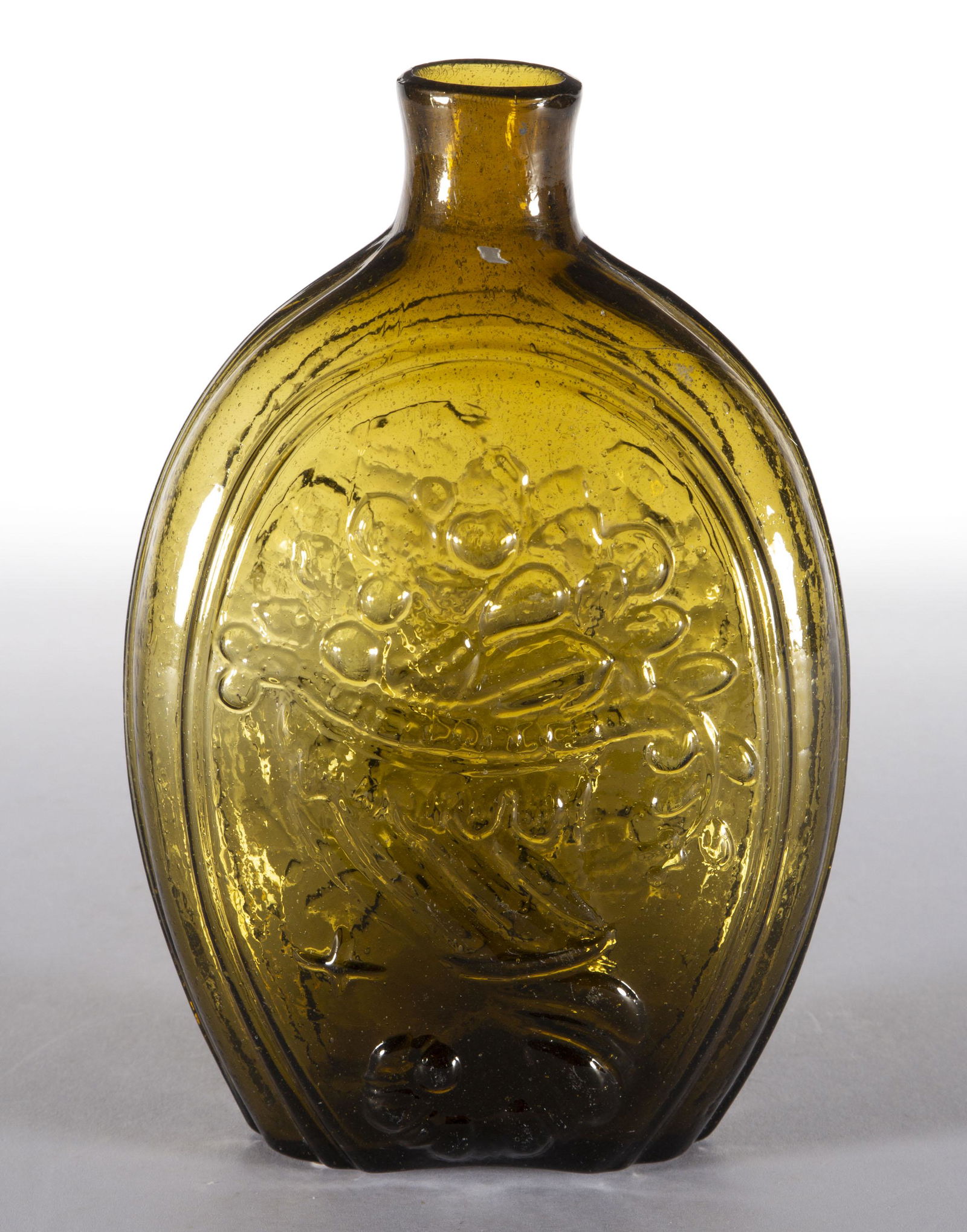 GII-73 EAGLE - CORNUCOPIA HISTORICAL / PICTORIAL FLASK (1 of 5)