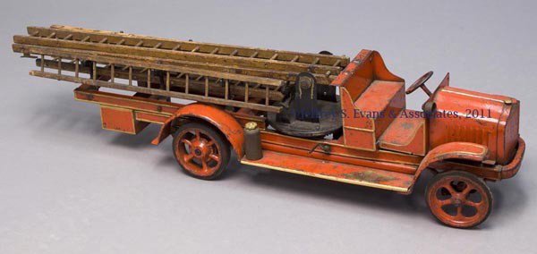 KELMET "BIG BOY" PRESSED STEEL AERIAL "WHITE" TOY LA: KELMET "BIG BOY" PRESSED STEEL AERIAL "WHITE" TOY LADDER FIRE TRUCK metal-spoke wheels with composition tires and operable steering wheel, open cab, service bed fitted with a hand crank on frame for r
