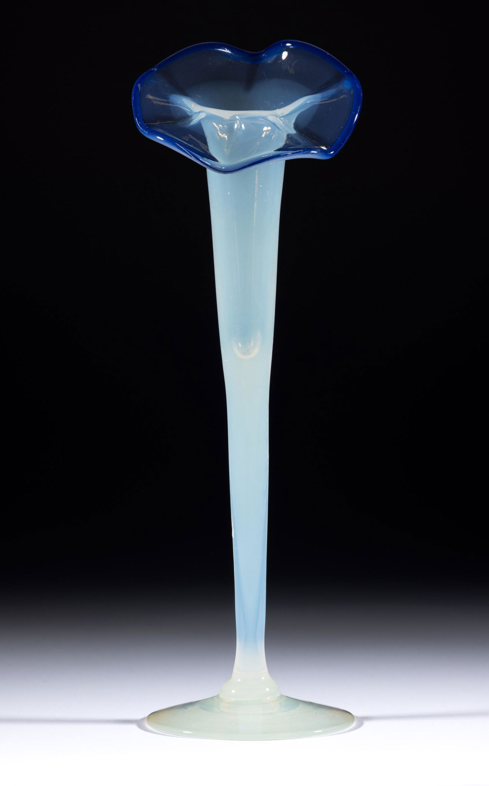 FRY FOVAL JACK-IN-THE-PULPIT VASE, (1 of 2)