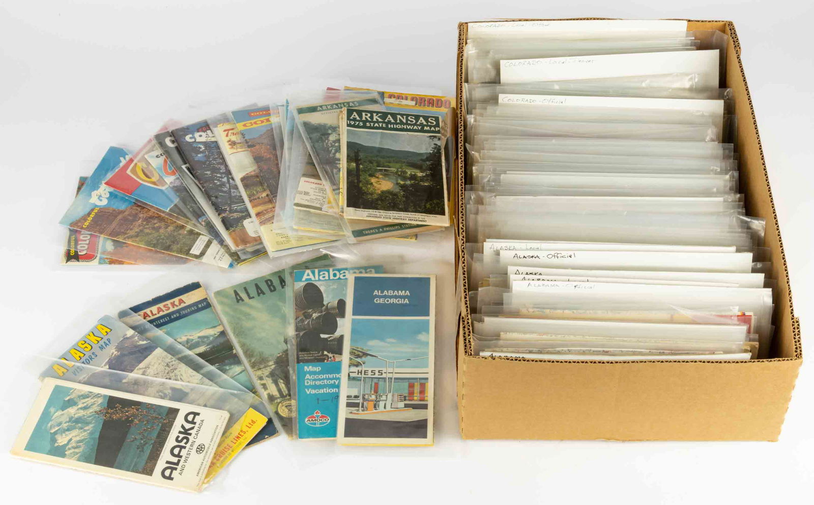 VINTAGE STATE MAPS / TRAVEL EPHEMERA, UNCOUNTED LOT (1 of 1)