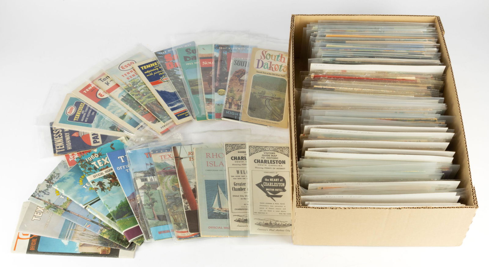 VINTAGE STATE MAPS / TRAVEL EPHEMERA, UNCOUNTED LOT (1 of 1)