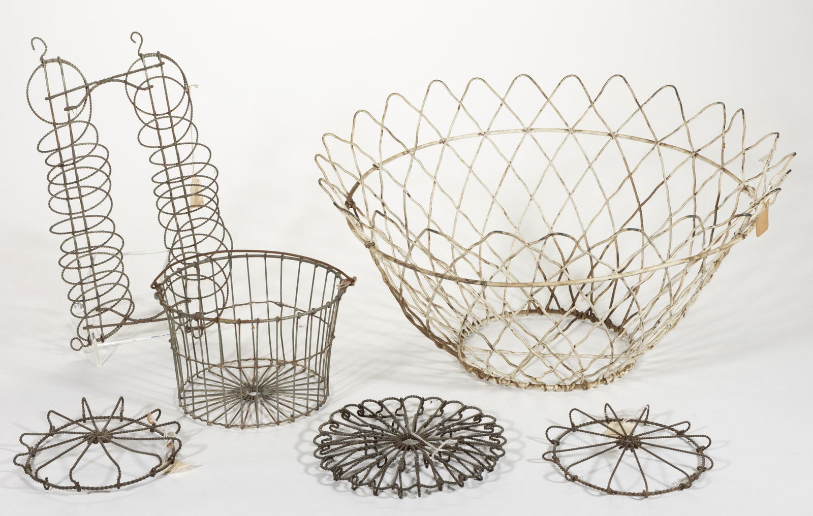 AMERICAN WIRE BASKETS / RACKS, LOT OF SIX (1 of 1)