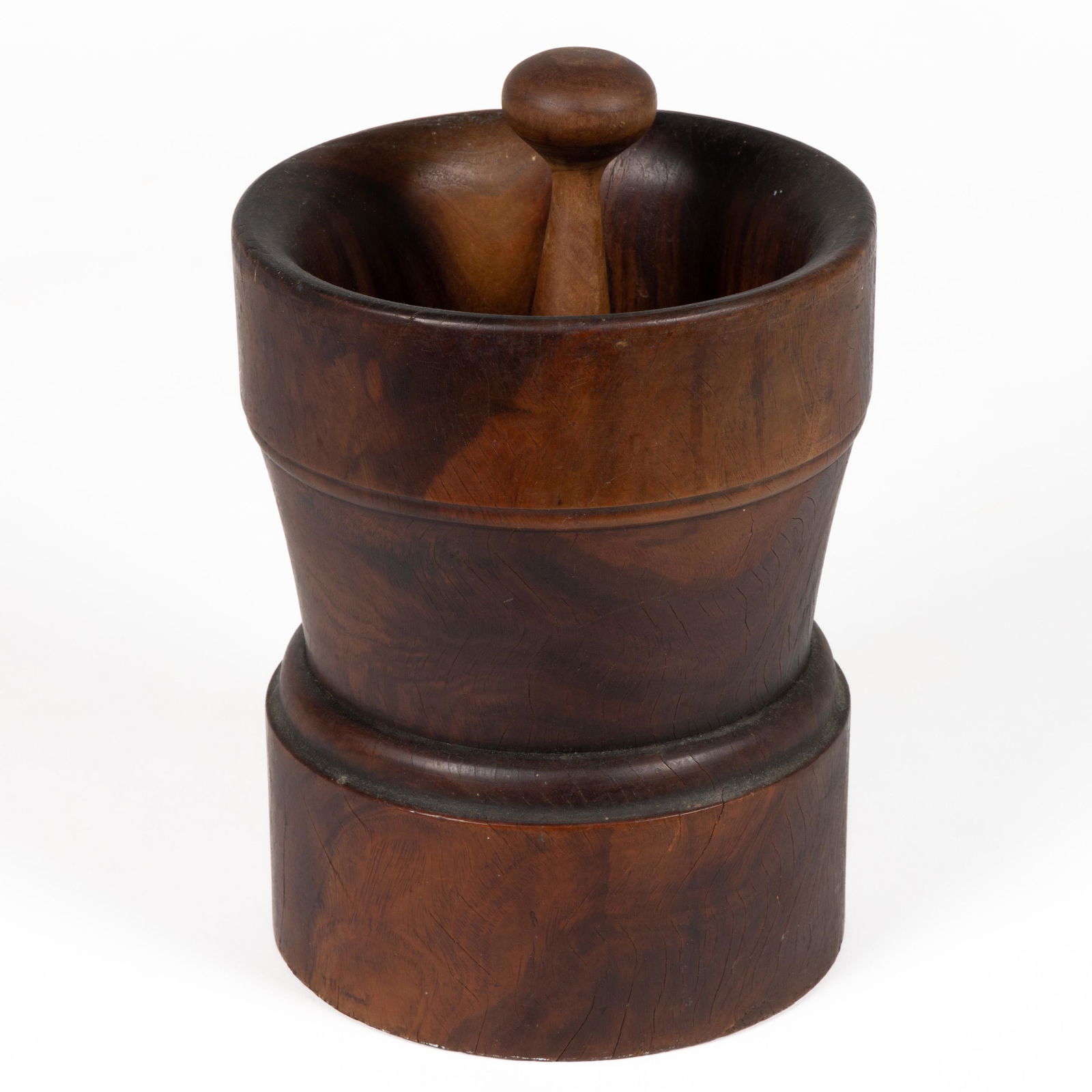 AMERICAN TURNED TREEN MORTAR AND PESTLE (1 of 2)