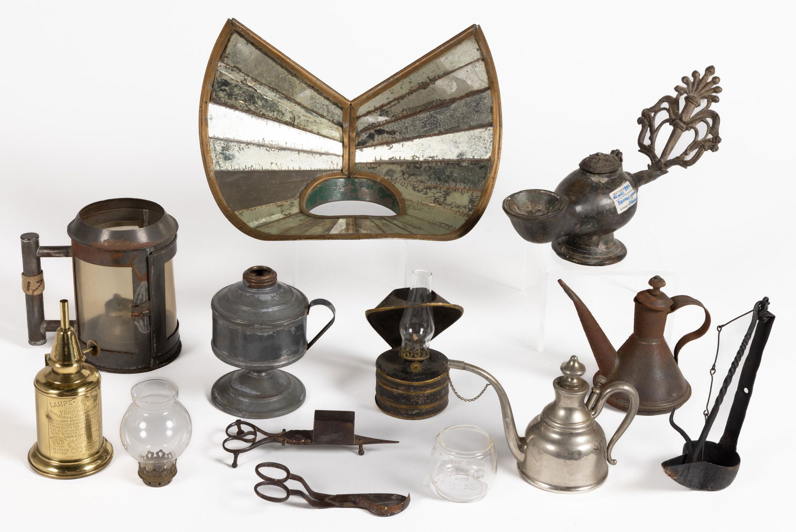 ASSORTED METAL LIGHTING ARTICLES, LOT OF 13 (1 of 1)