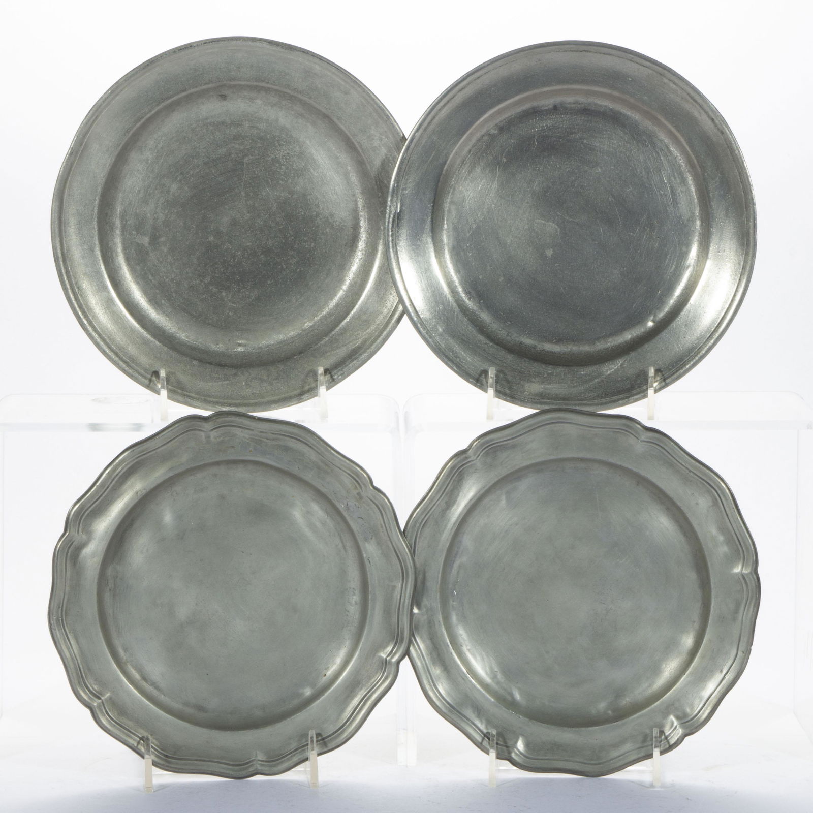 ASSORTED ITALIAN PEWTER PLATES, TWO PAIRS (1 of 2)