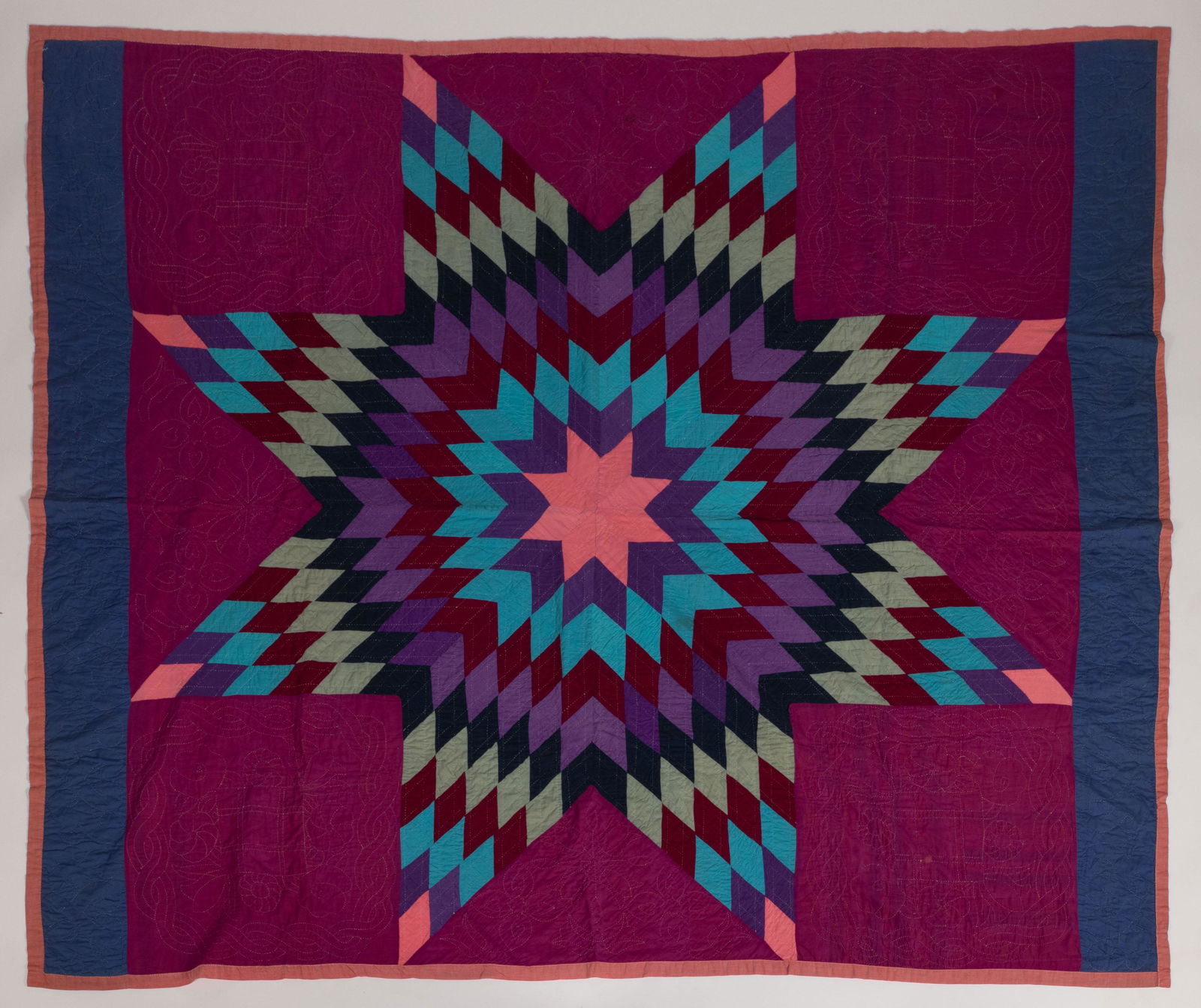 OHIO ATTRIBUTED AMISH "LONE STAR / STAR OF BETHLEHEM" PIECED QUILT (1 of 7)