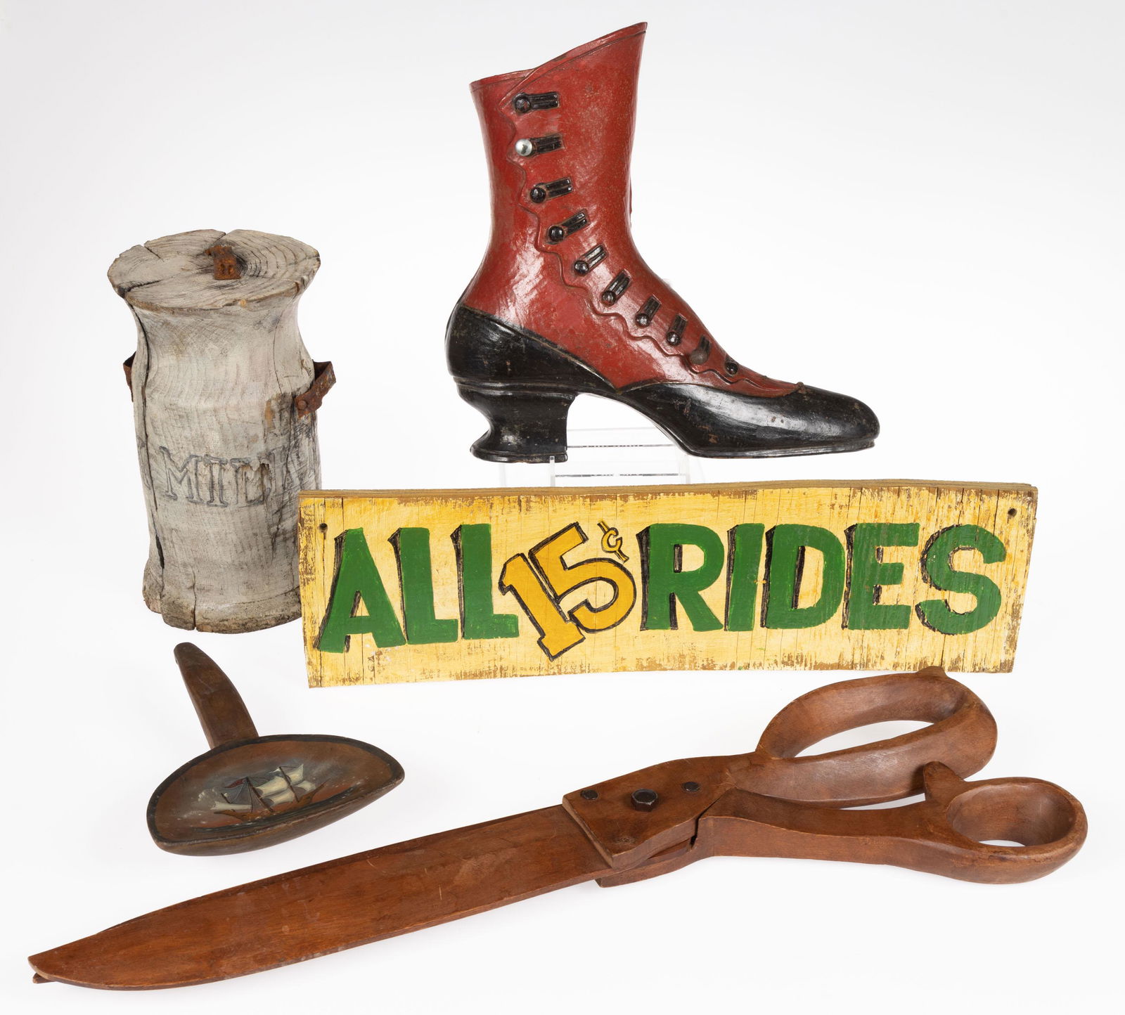 AMERICAN FOLK ART PAINTED WOODEN ARTICLES, LOT OF FIVE (1 of 5)