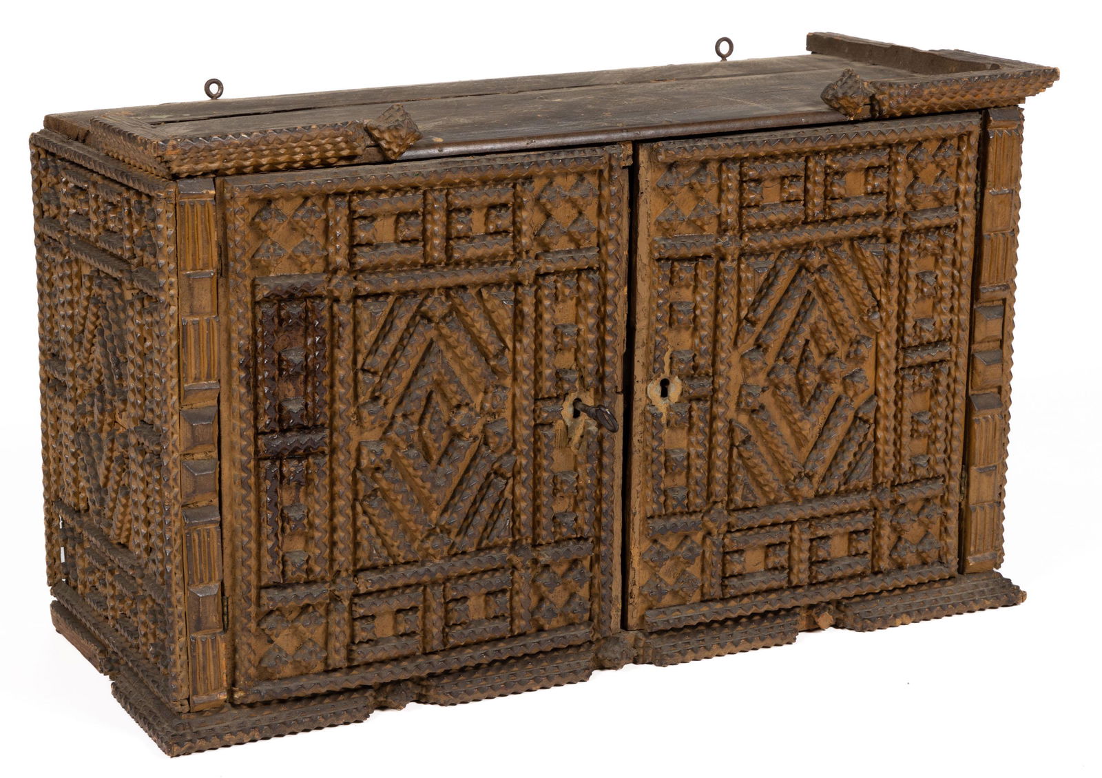 AMERICAN FOLK / TRAMP ART HANGING CUPBOARD (1 of 6)