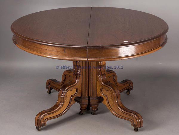 AMERICAN RENAISSANCE REVIVAL WALNUT EXTENDING DINI