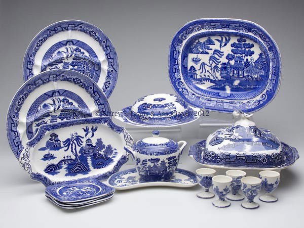 ENGLISH BLUE WILLOW CERAMIC ARTICLES, LOT OF 17: ENGLISH BLUE WILLOW CERAMIC ARTICLES, LOT OF 17, including two grill plates and five egg cups, marked for Wedgwood, Allerton and others. Late 19th to mid 20th century. Platter 10 1/2" x 13. Provenance