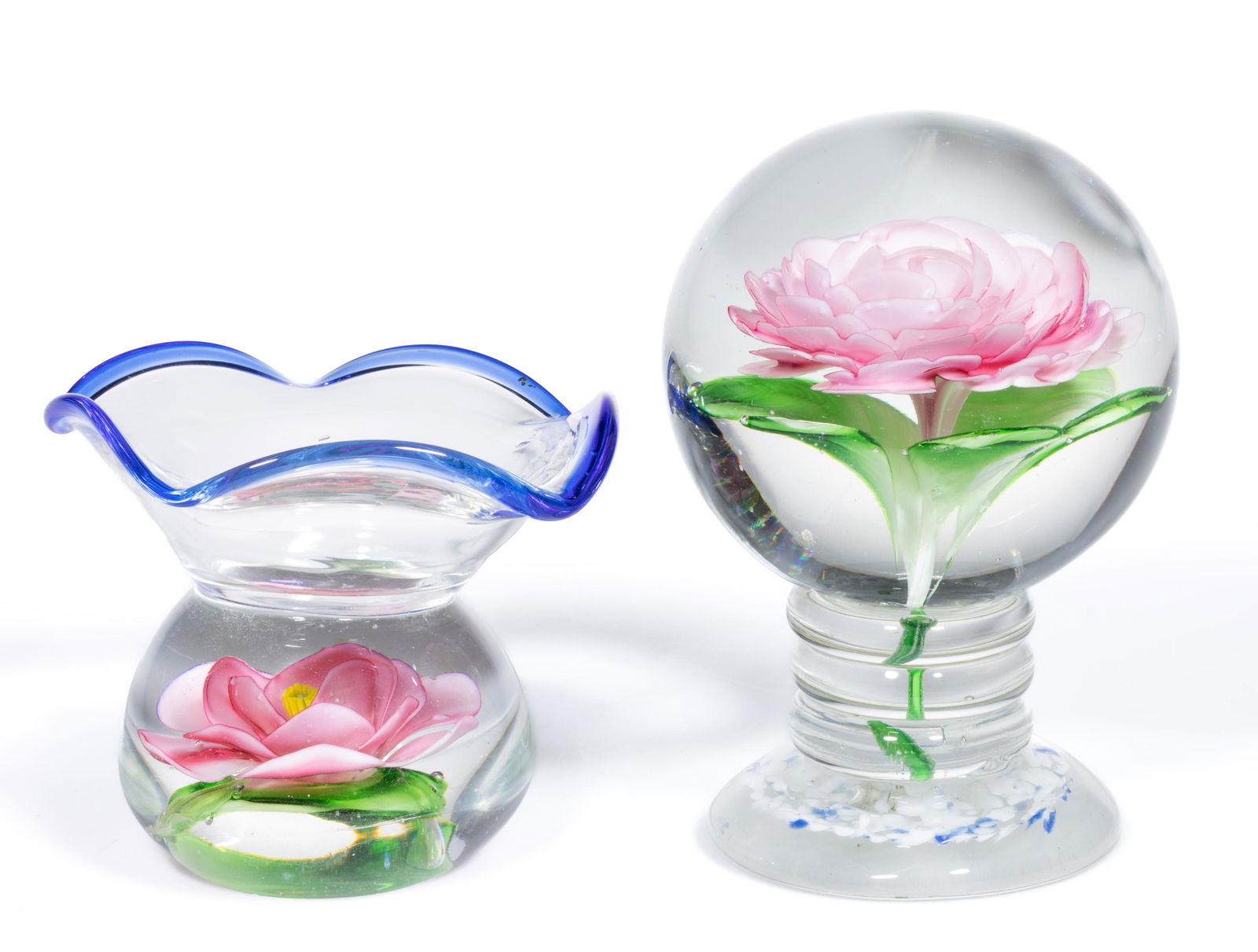 VINTAGE ROSE ART GLASS PAPERWEIGHT ARTICLES, LOT OF TWO, comprising a pedestal pink rose with green (1 of 3)