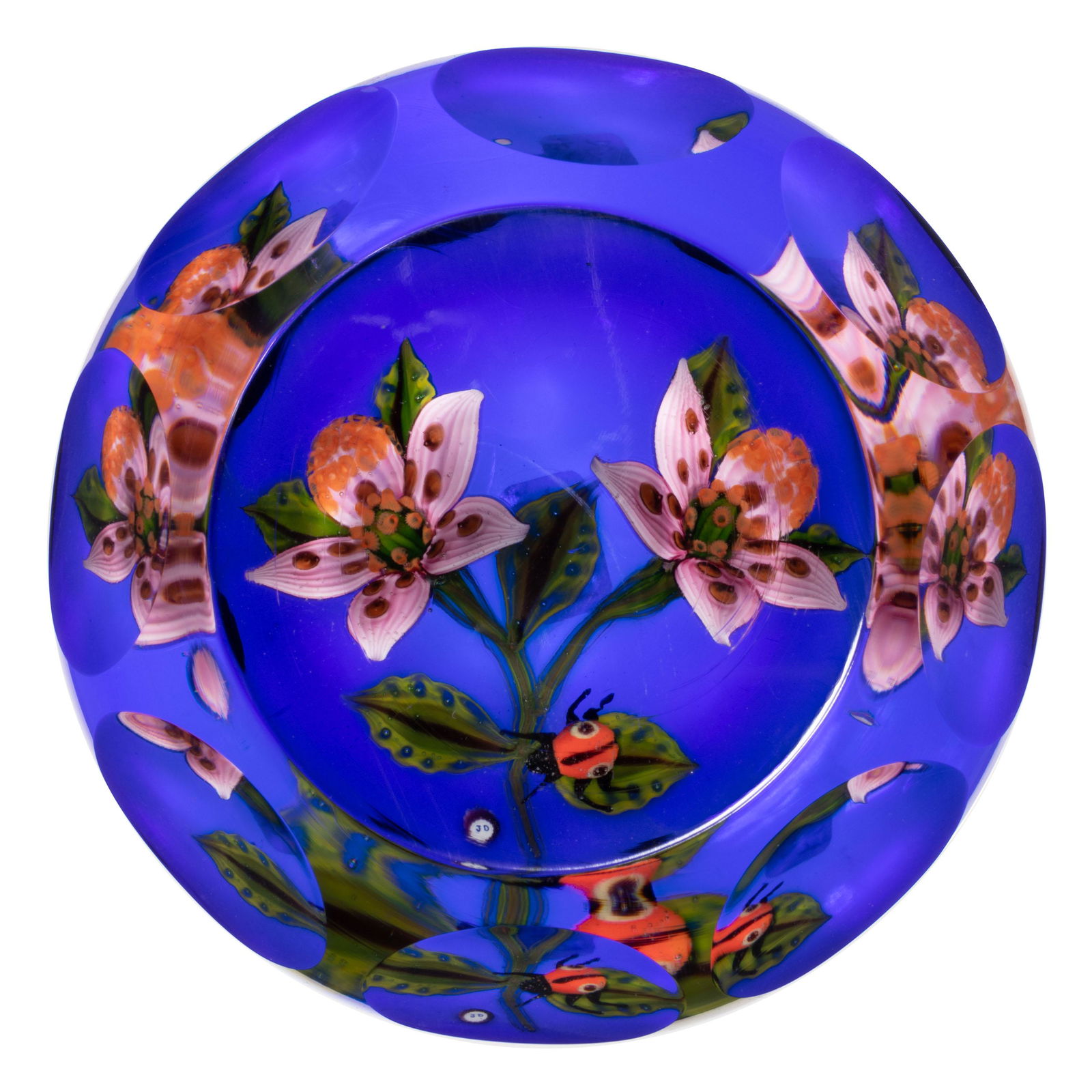 JOHN DEACONS (SCOTTISH, B. 1950) FLOWERS AND LADYBUG LAMPWORK STUDIO ART GLASS PAPERWEIGHT, (1 of 2)