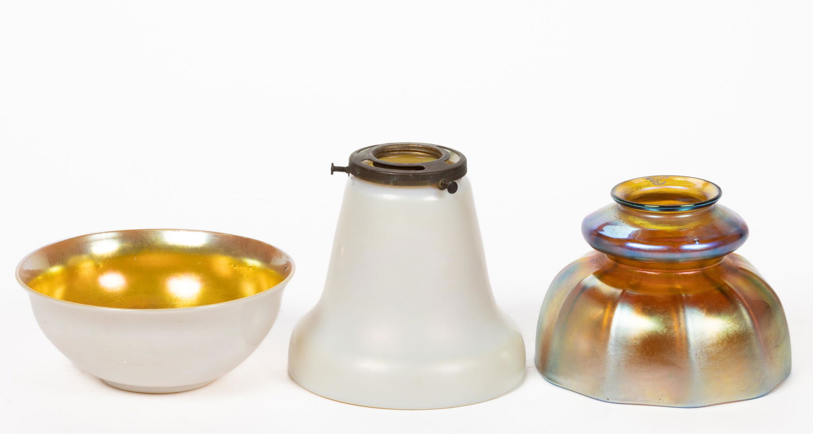 STEUBEN IRIDESCENT ART GLASS ARTICLES, LOT OF THREE, comprising a Gold Calcite bowl, a Gold Calcite (1 of 1)