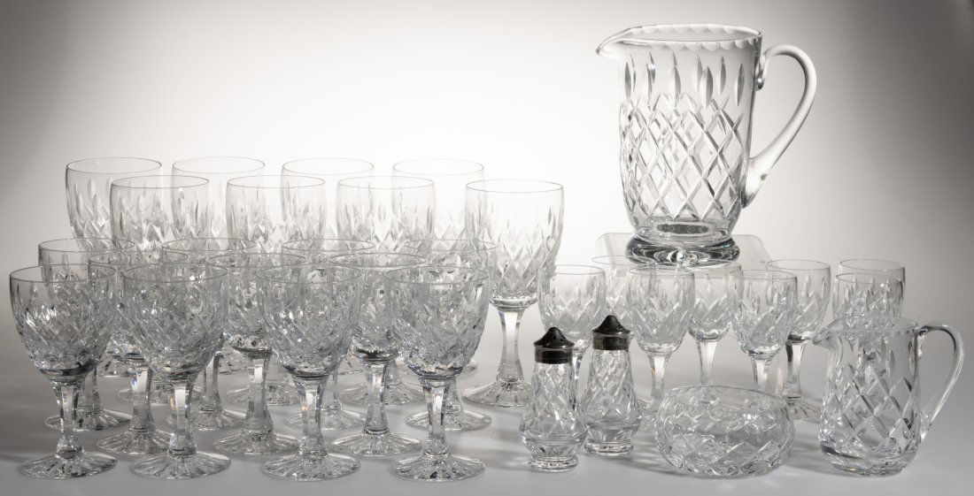 ROYAL BRIERLY GAINSBOROUGH CUT CRYSTAL GLASS ARTICLES, LOT OF 32, colorless, comprising eight (1 of 1)