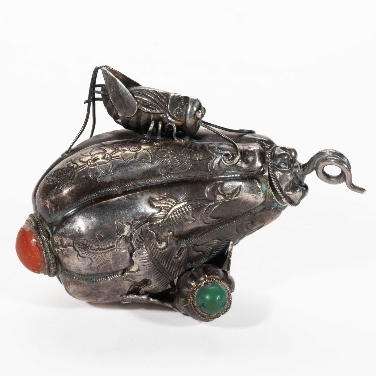 ASIAN / CHINESE FIGURAL GOURD SILVER / SILVER-TYPE SNUFF BOTTLE, tapered gourd/squash form with (1 of 3)