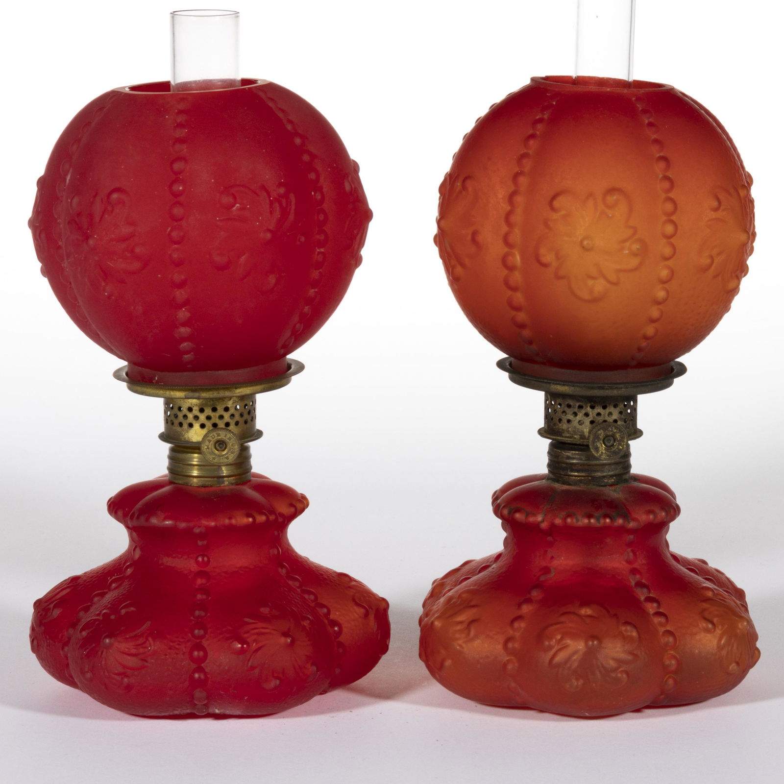 BEACON (OMN) / BEADED PANEL AND PINWHEEL MINIATURE LAMPS, LOT OF TWO (1 of 1)