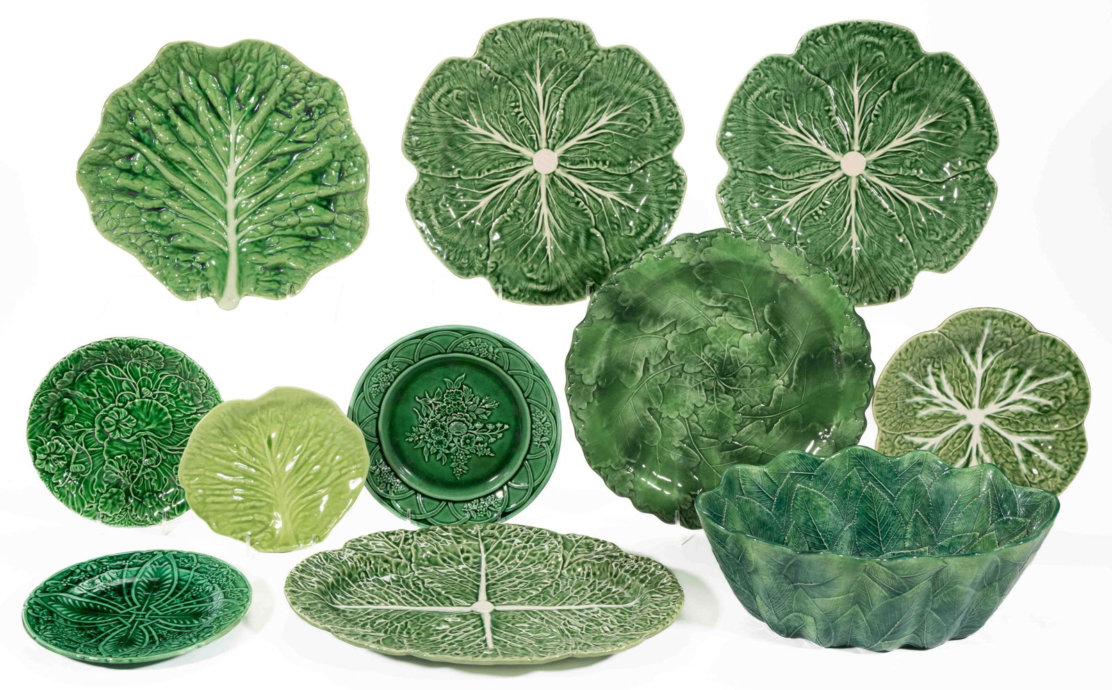 ASSORTED GREEN-GLAZED CERAMIC TABLE ARTICLES, LOT OF 11 (1 of 1)