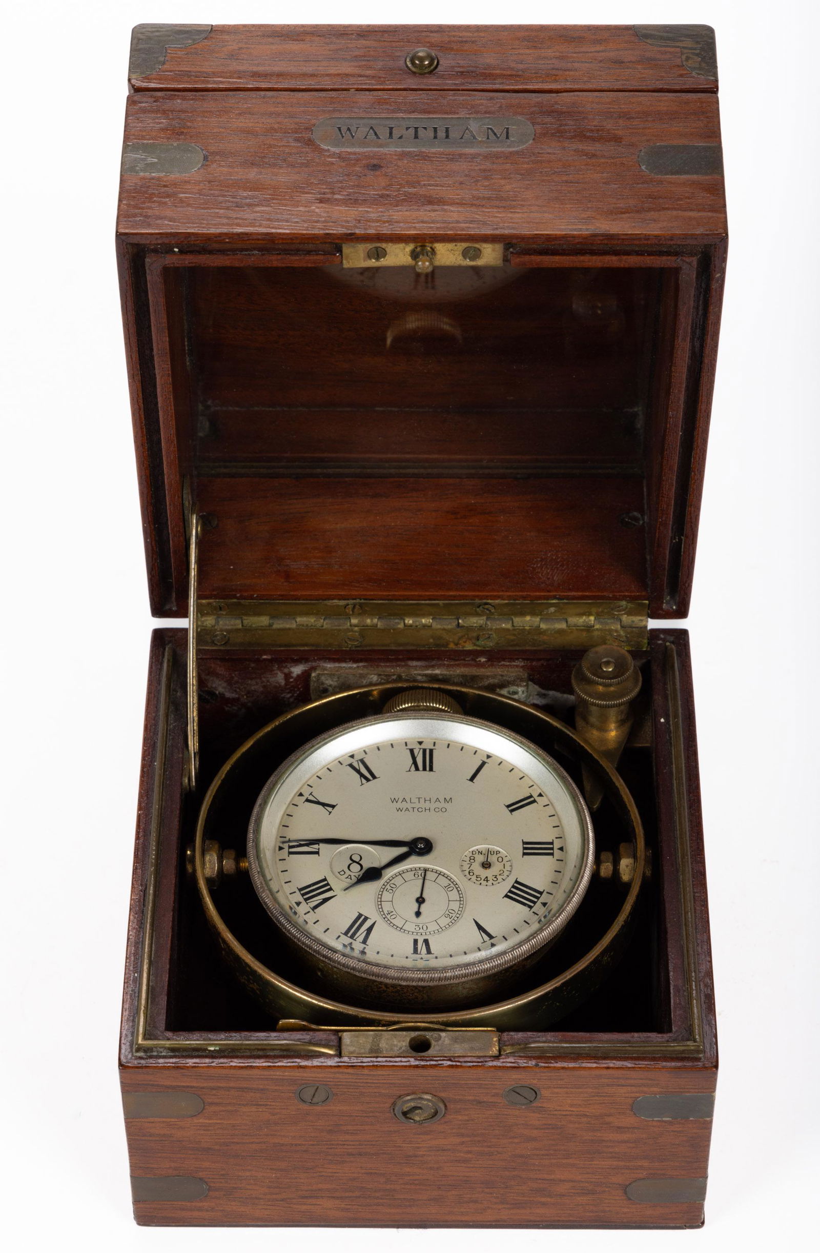 WALTHAM WATCH CO. CHRONOMETER / SHIPS CLOCK WITH MAHOGANY CASE (1 of 6)