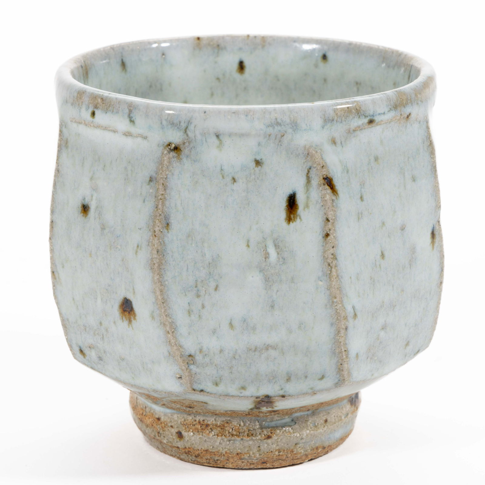 TAKESHI YASUDA (JAPANESE, B. 1943) STUDIO POTTERY STONEWARE TEA BOWL, (1 of 5)