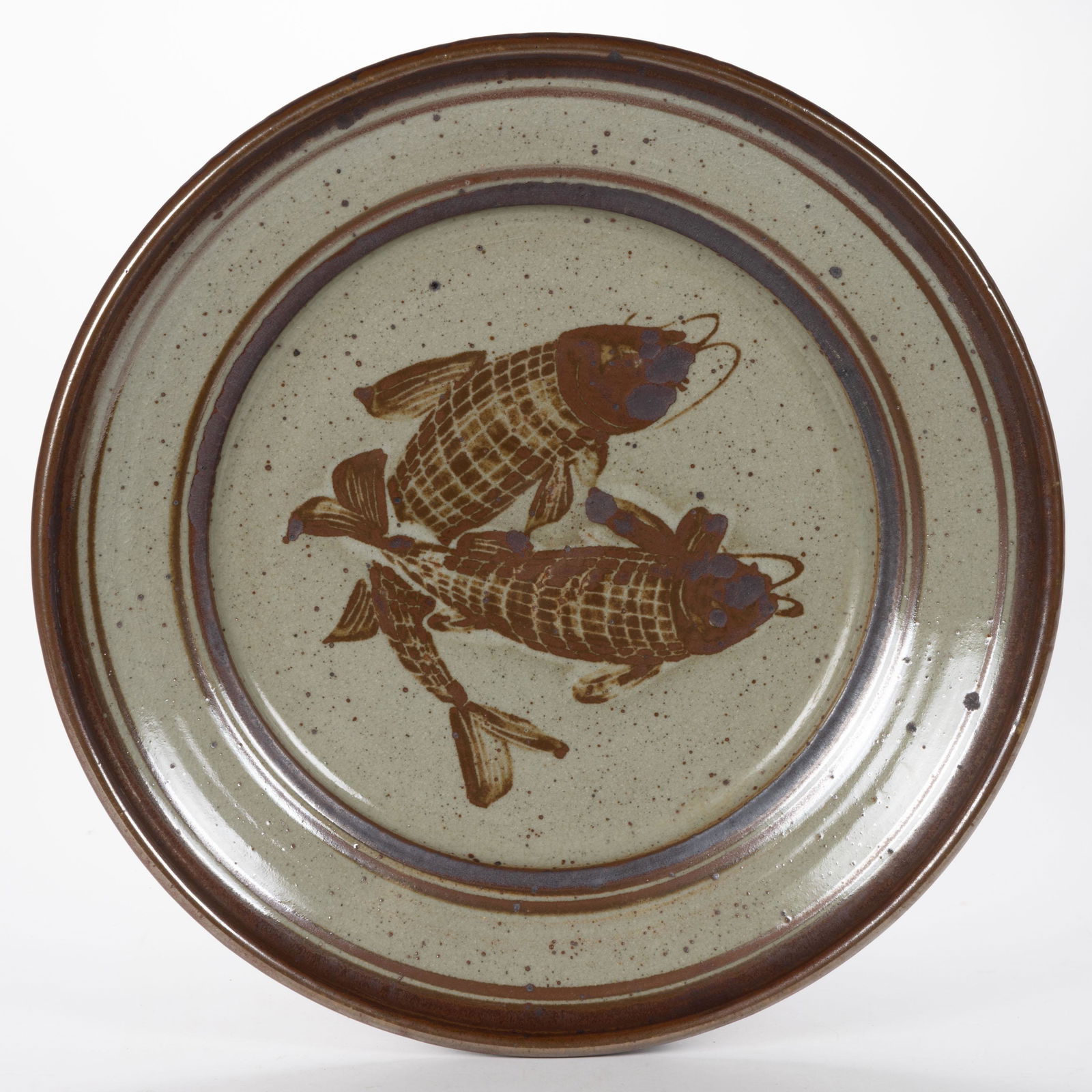 SIGNED JIM "HANGER", STAUNTON, VIRGINIA STUDIO POTTERY STONEWARE CHARGER (1 of 2)