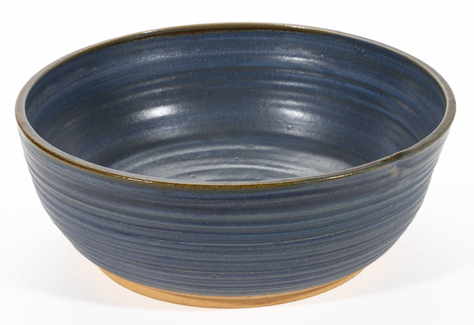 SIGNED "L[UCRETIA] JACKSON", WAYNESBORO, VIRGINIA STUDIO POTTERY STONEWARE LARGE BOWL (1 of 5)