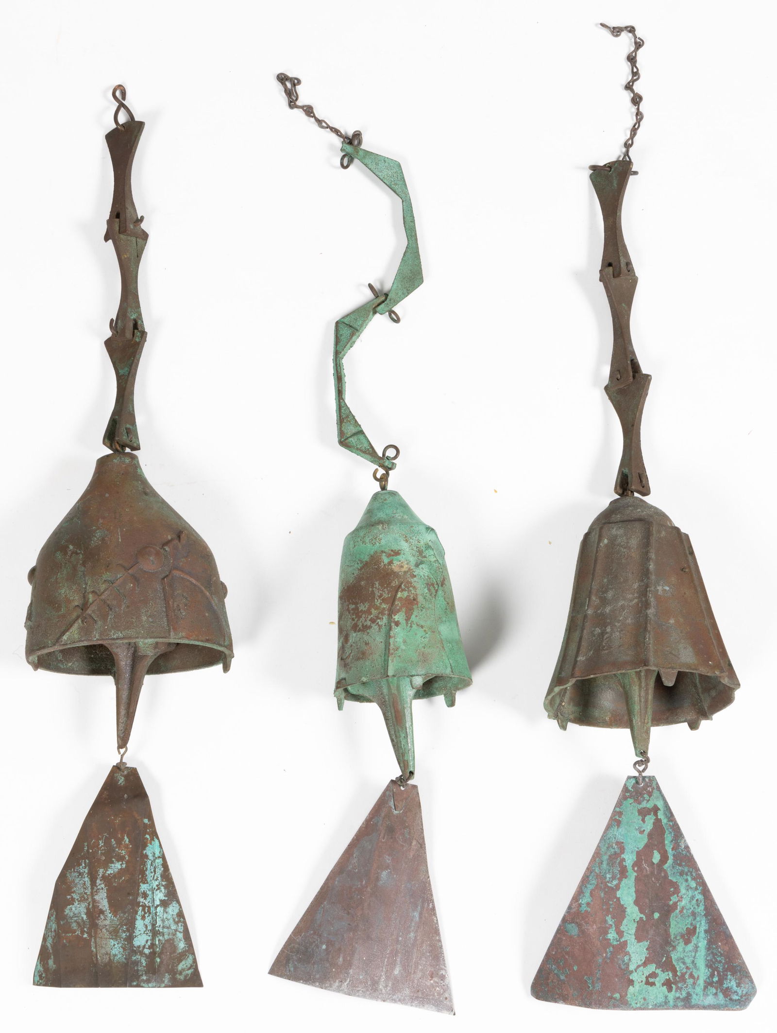 PAOLO SOLERI (ITALIAN / AMERICAN, 1919-2013) FOR ARCOSANTI BRUTALIST WIND BELL / CHIMES, LOT OF (1 of 1)