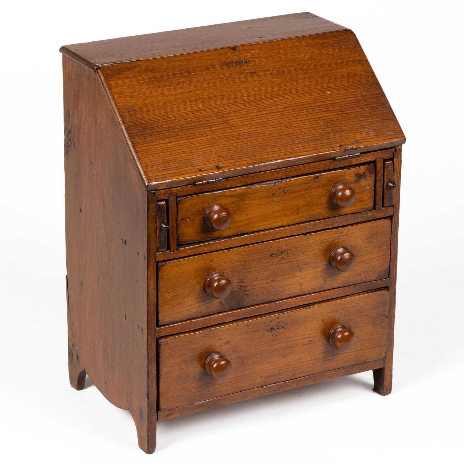 NEW ENGLAND PINE MINIATURE DESK (1 of 7)