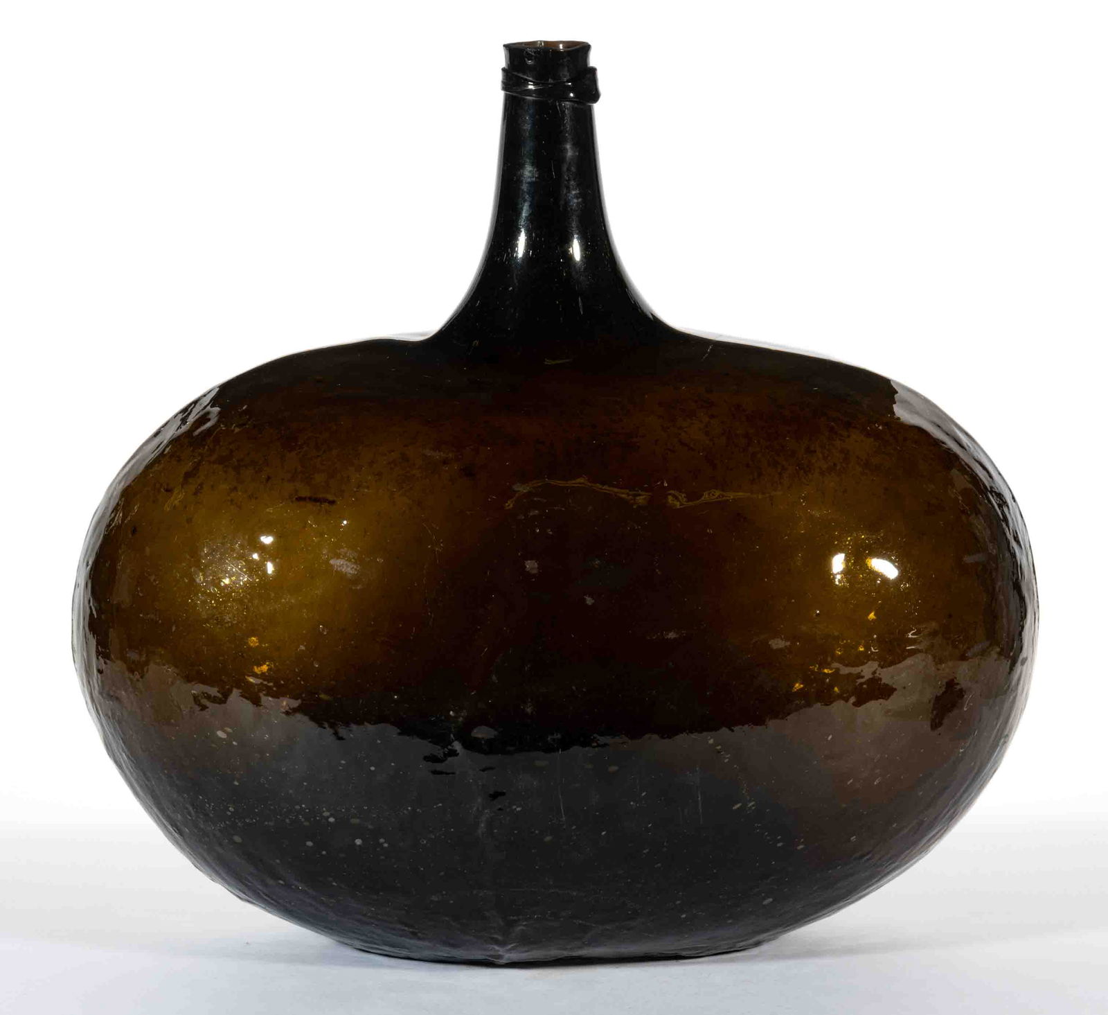 BLOWN-MOLDED DEMI-JOHN (1 of 6)