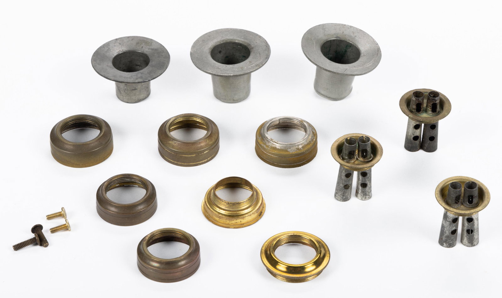 ASSORTED LAMP AND LIGHTING COMPONENTS, LOT OF 17: ASSORTED LAMP AND LIGHTING COMPONENTS, LOT OF 17, comprising five brass collars including three No. 2 and two No. 1 examples in fine line and Taplin-Brown; three brass and sheet-iron lantern whale oil