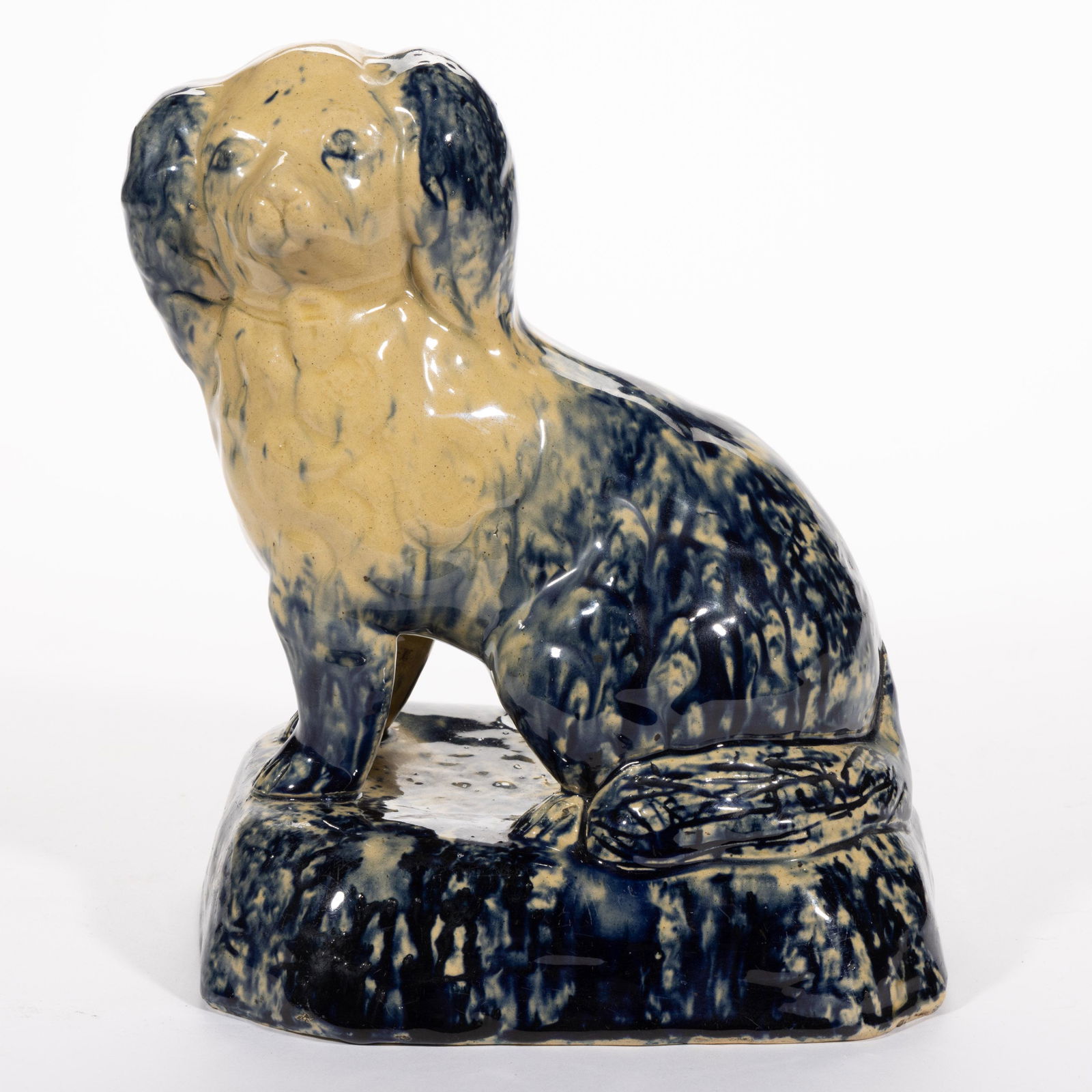 AMERICAN YELLOWWARE POTTERY FIGURAL DOG / SPANIEL (1 of 5)