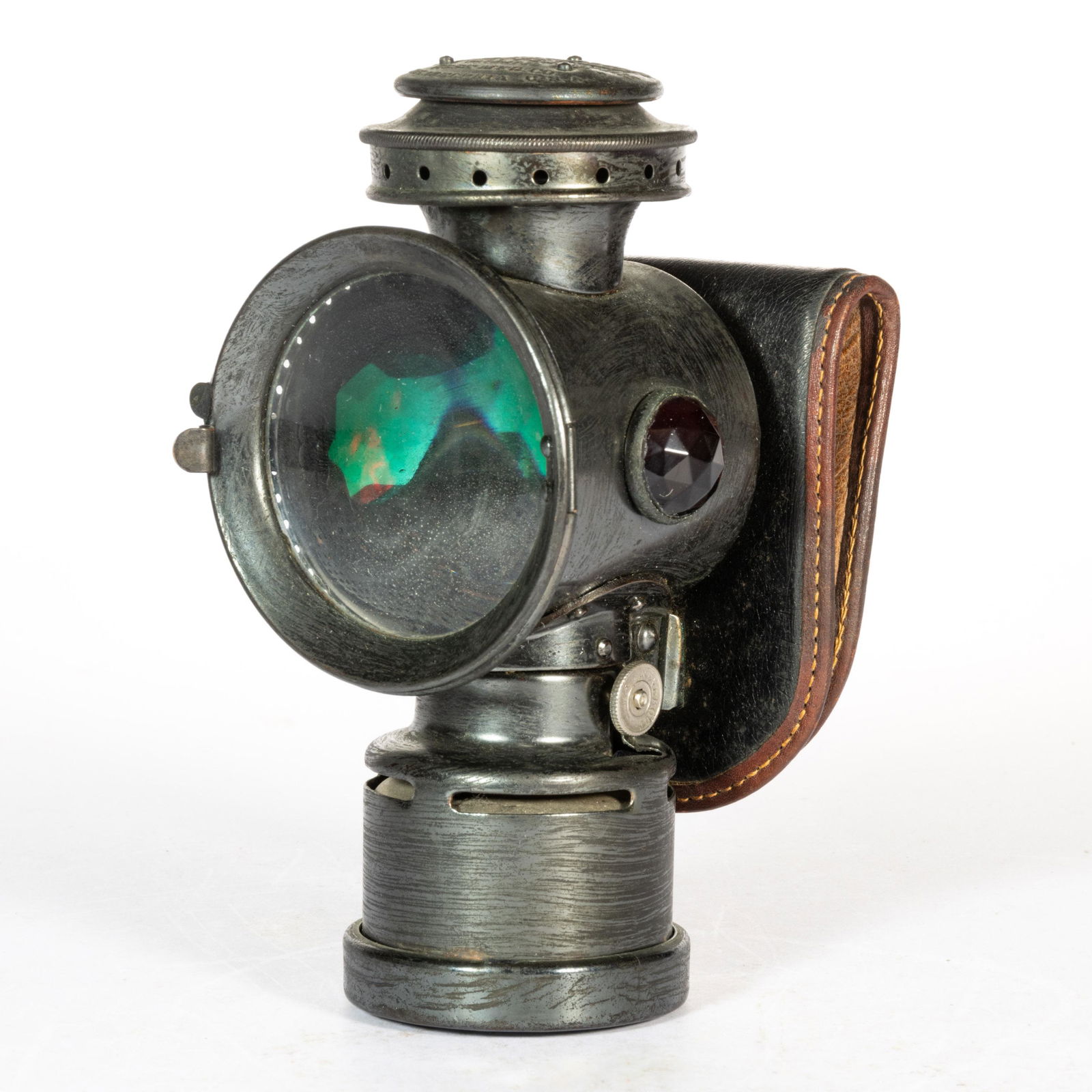 METAL AND JEWELED ROSE MANUFACTURING CO. "NEVEROUT" SAFETY LANTERN (1 of 4)