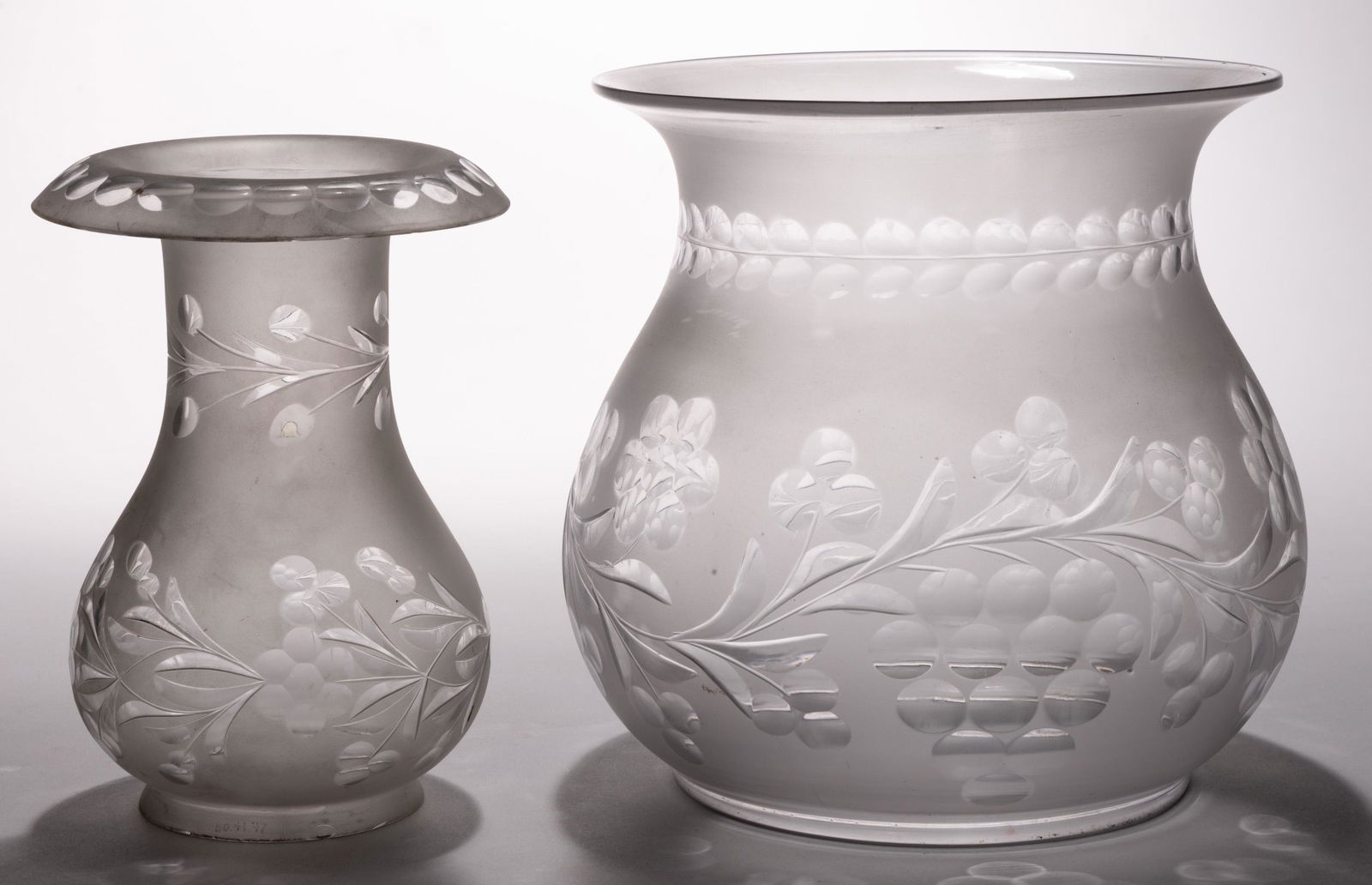 AMERICAN BLOWN AND CUT ASTRAL / SOLAR LAMP SHADE (1 of 1)