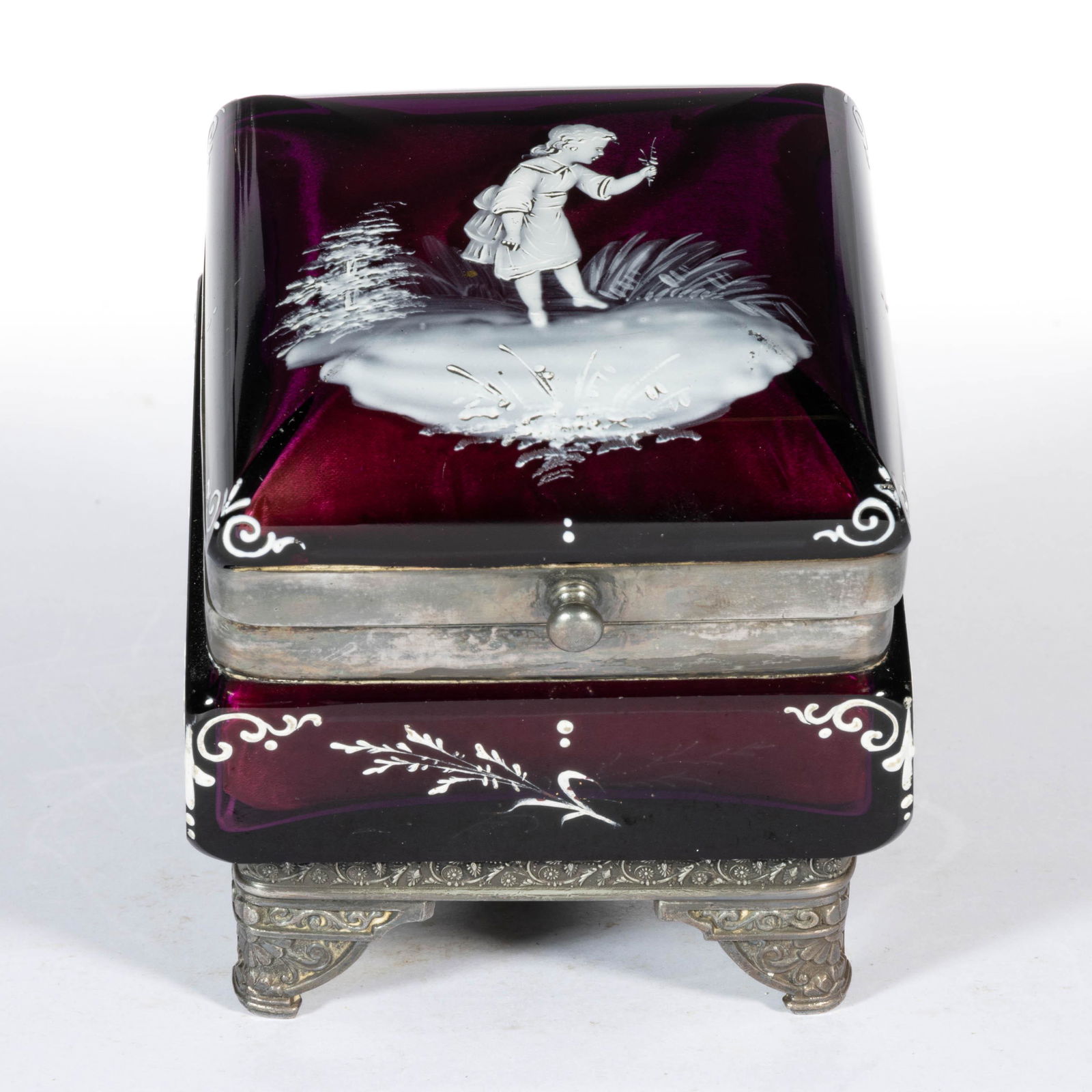 MARY GREGORY (SO-CALLED) FOOTED DRESSER JAR (1 of 2)