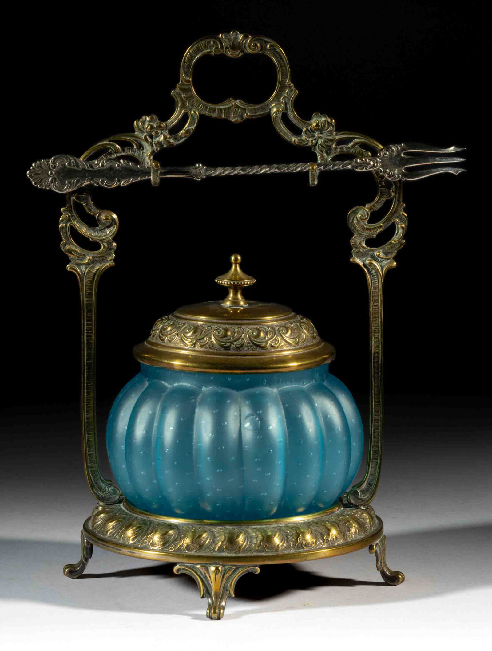 VICTORIAN LOBED AND AIR-TRAP GLASS PICKLE CASTER (1 of 1)