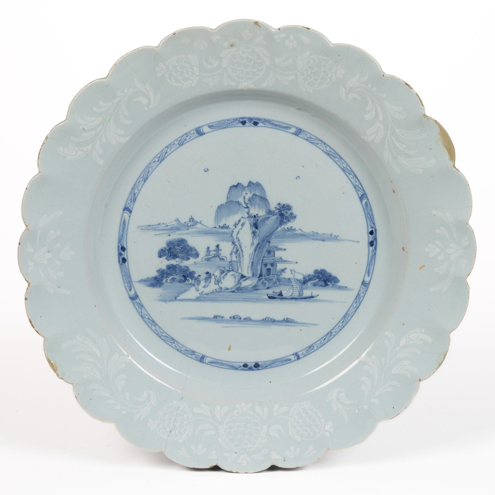 ENGLISH DELFT BIANCO SOPRA BIANCO TIN-GLAZED EARTHENWARE CHARGER (1 of 3)