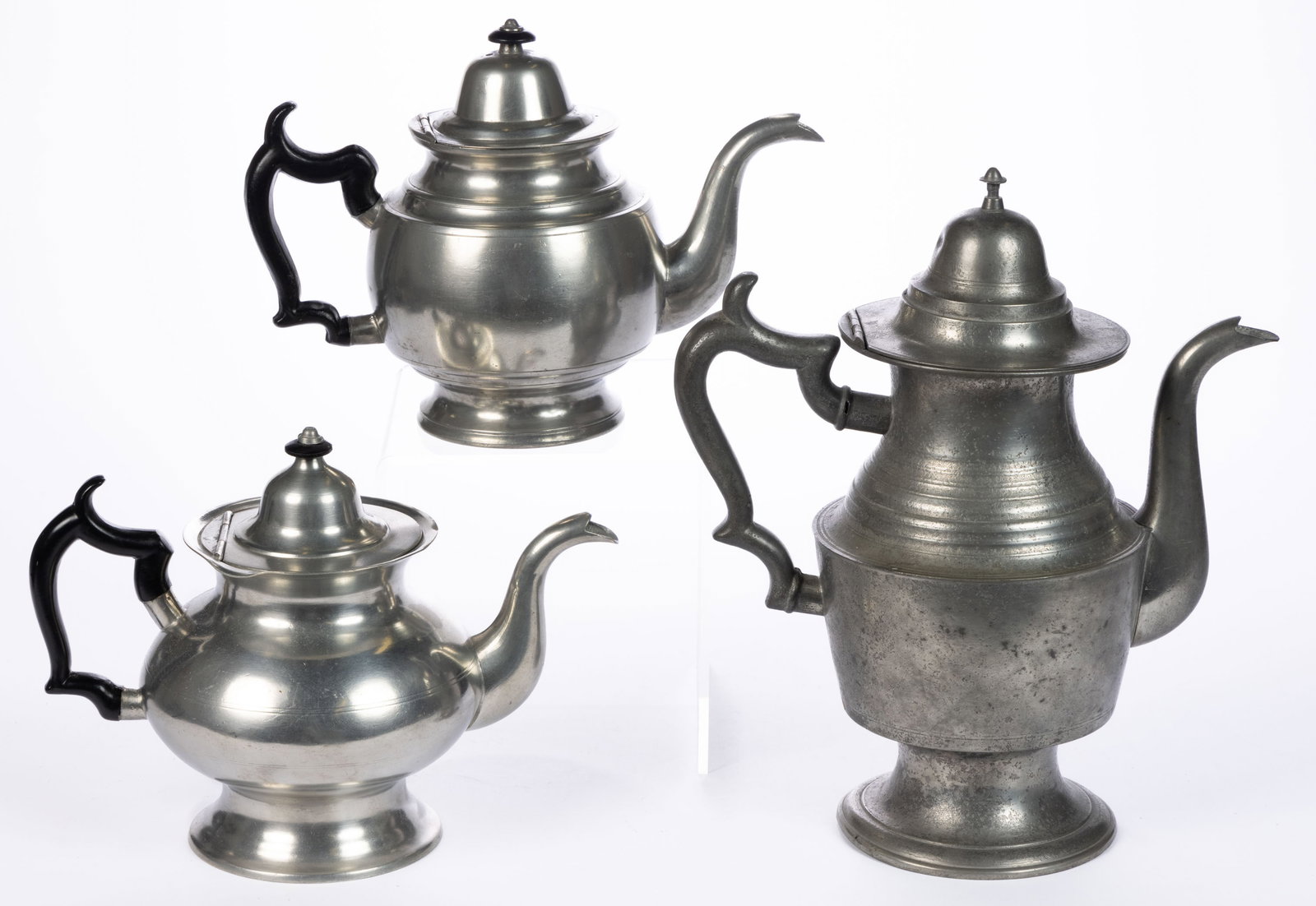 AMERICAN SIGNED PEWTER COFFEE / TEAPOTS, LOT OF THREE: AMERICAN SIGNED PEWTER COFFEE / TEAPOTS, LOT OF THREE, comprising a Rufus Dunham, Maine coffee pot; a Boardman & Hart, New York teapot; and a H. Yale & Co., Wallingford, Connecticut teapo