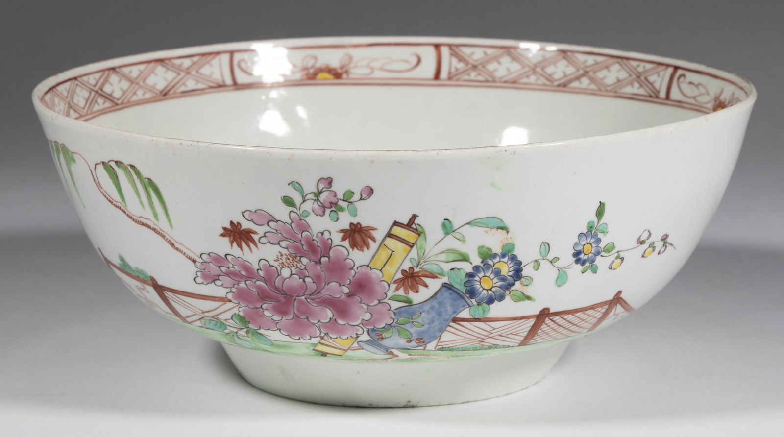 ENGLISH HAND-PAINTED CHINOISERIE MOTIF CERAMIC SMALL PUNCH BOWL (1 of 6)