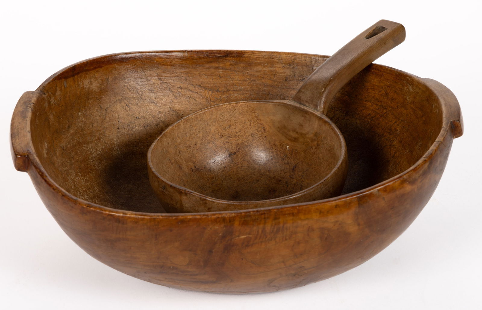 AMERICAN TREEN ARTICLES, LOT OF TWO (1 of 9)