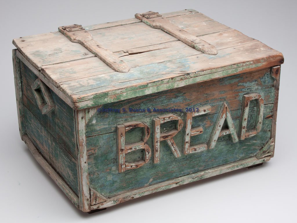 SHENANDOAH VALLEY OF VIRGINIA FOLK ART PINE BREAD : SHENANDOAH VALLEY OF VIRGINIA FOLK ART PINE BREAD BOX, rectangular form with hinged lid, applied cut-out "BREAD" on front and a diamond surrounding vent holes in each end, raised on small applied feet
