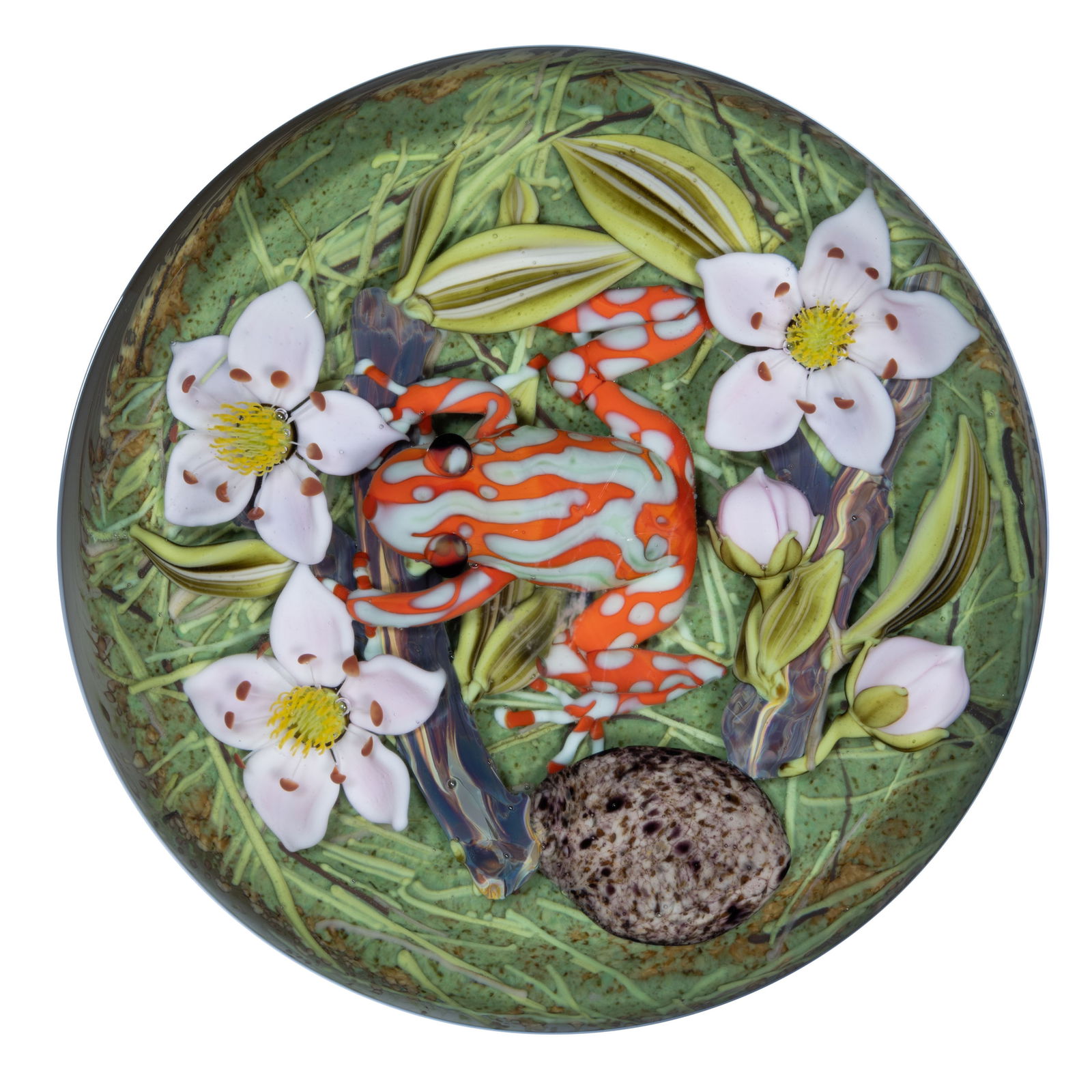 CLINTON SMITH (AMERICAN, B. 1979) FROG AND FLOWERS LAMPWORK STUDIO ART GLASS PAPERWEIGHT SCULPTURE (1 of 2)