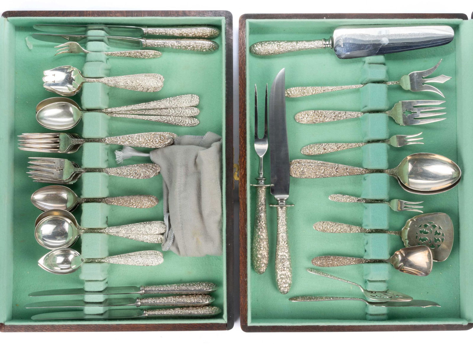 MANCHESTER SILVER CO. "SOUTHERN ROSE" STERLING SILVER 69-PIECE FLATWARE SERVICE (1 of 4)