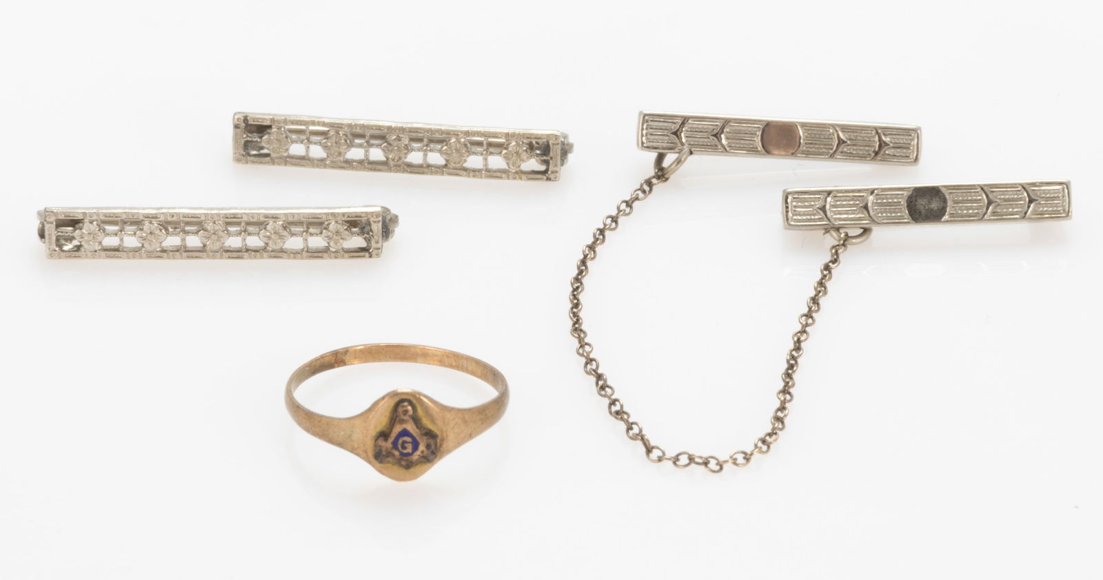 ANTIQUE / VINTAGE 10K GOLD AND OTHER JEWELRY, LOT OF FOUR (1 of 3)