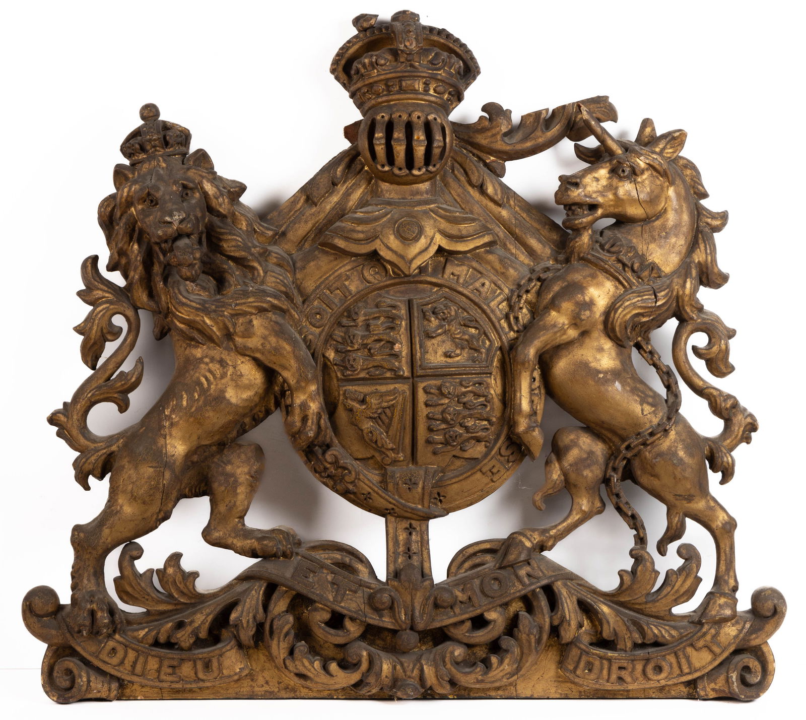 UNITED KINGDOM ROYAL COAT OF ARMS CARVED AND GILDED WOOD LARGE PLAQUE (1 of 5)
