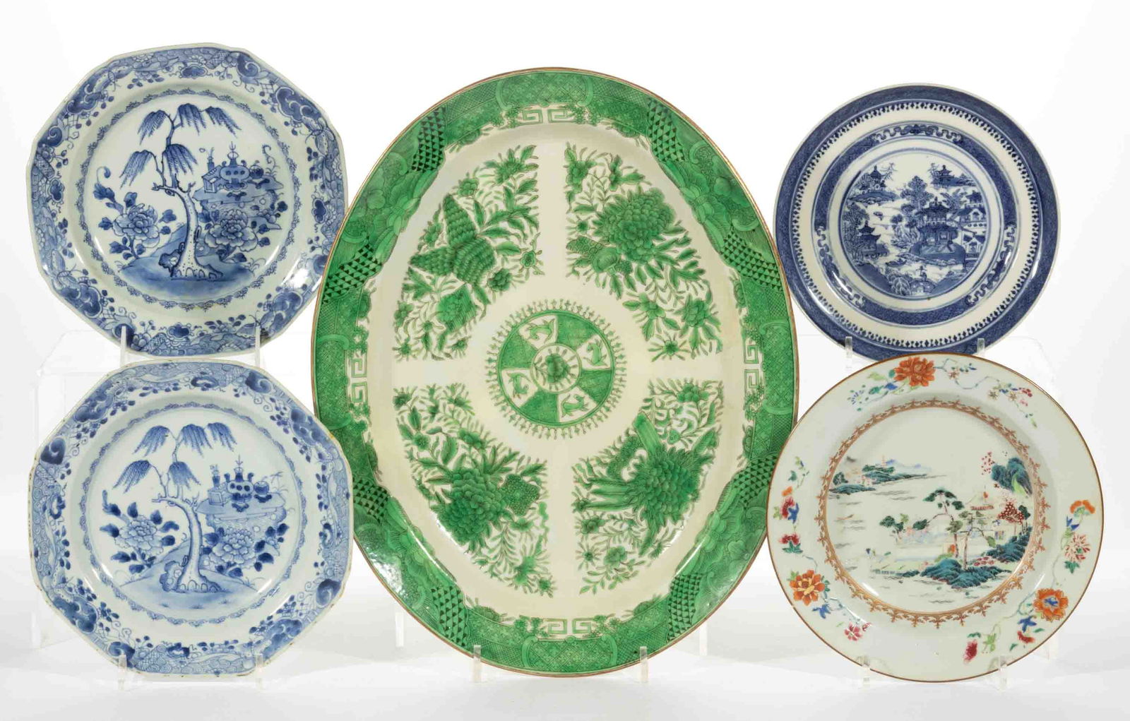 CHINESE EXPORT PORCELAIN HAND-PAINTED TABLE ARTICLES, LOT OF FIVE (1 of 1)