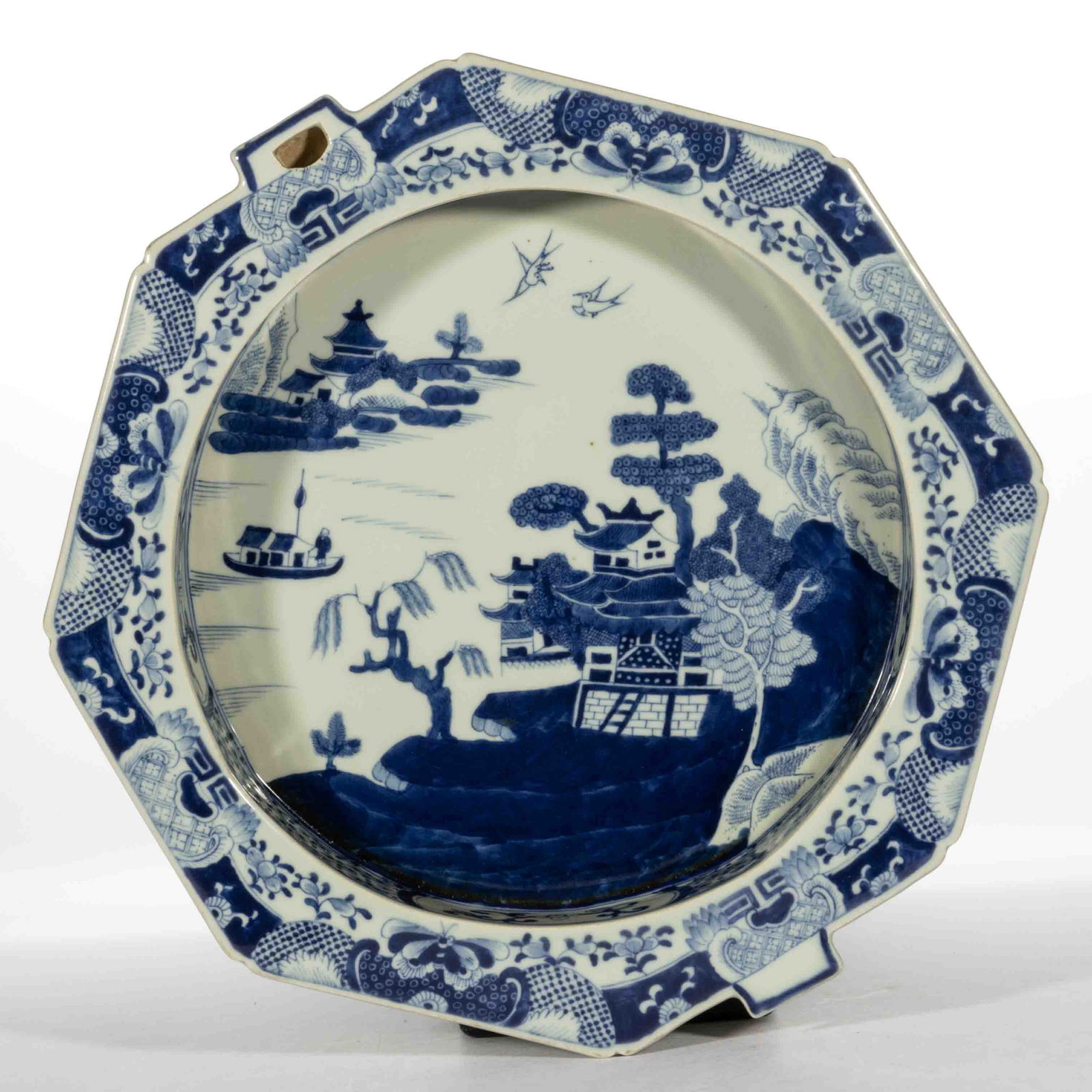 CHINESE EXPORT PORCELAIN BLUE AND WHITE PORCELAIN HOT WATER PLATE (1 of 3)