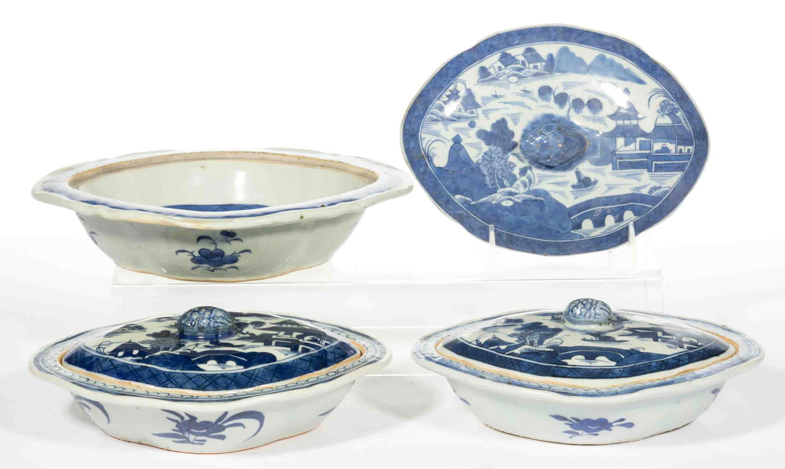 CHINESE EXPORT PORCELAIN BLUE AND WHITE CANTON COVERED DISH ARTICLES, LOT OF FOUR (1 of 2)