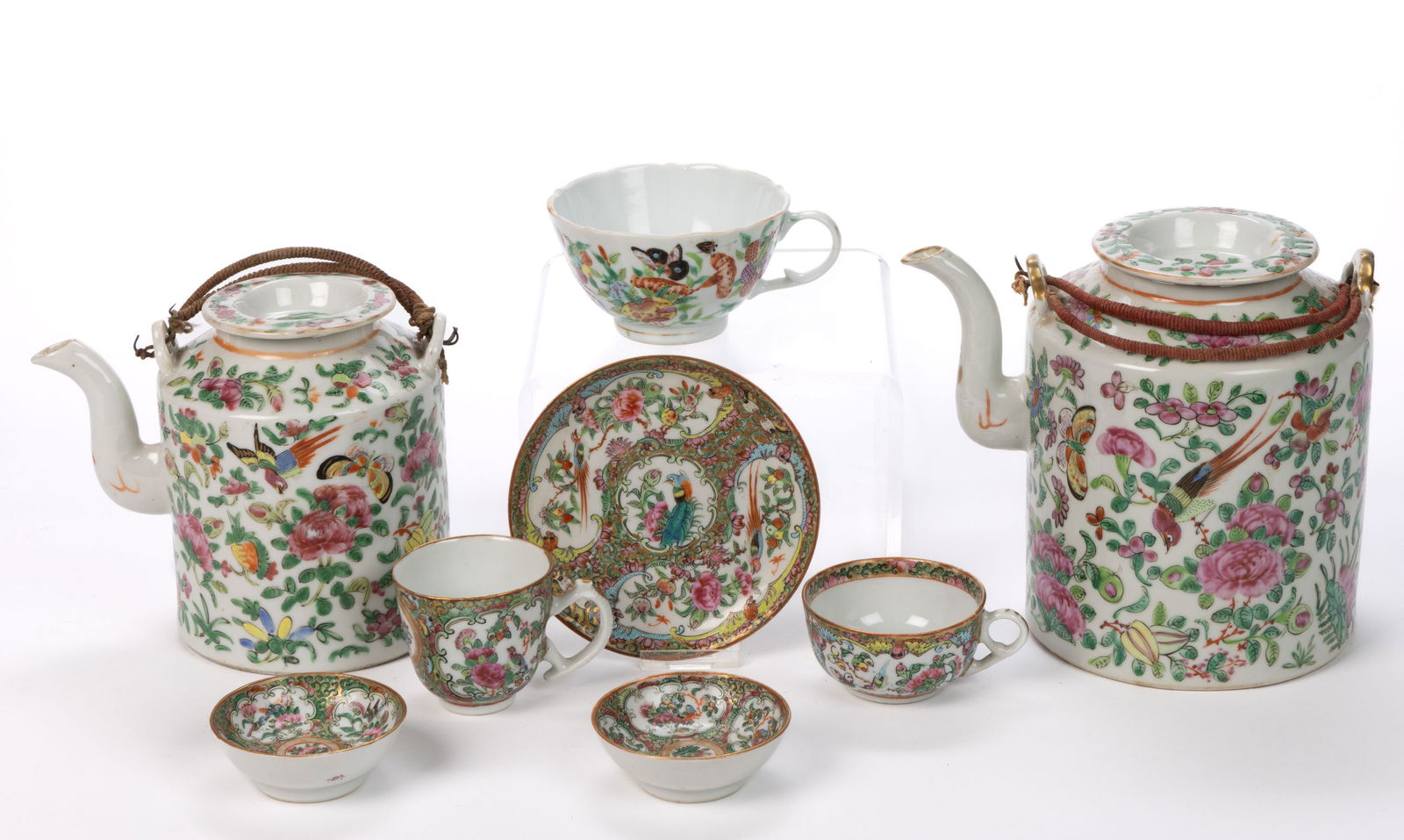 CHINESE EXPORT PORCELAIN FAMILLE ROSE / ROSE CANTON TEA ARTICLES, LOT OF EIGHT (1 of 1)